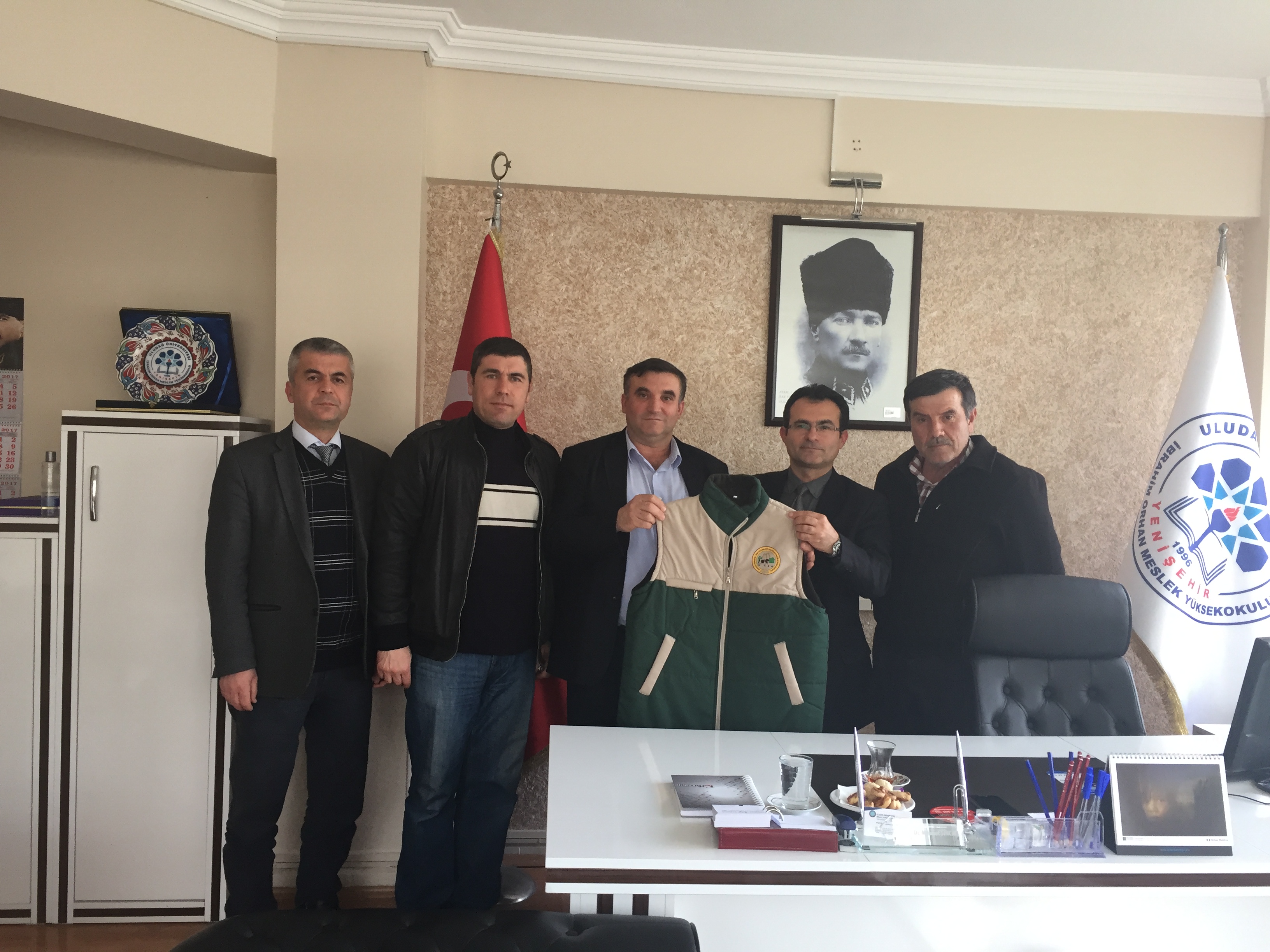  Yenişehir -İznik Süt Üreticileri Birliği Başkanı Sayın Nazif TUNA Yüksekokulumuzu ziyaret ettiler. 